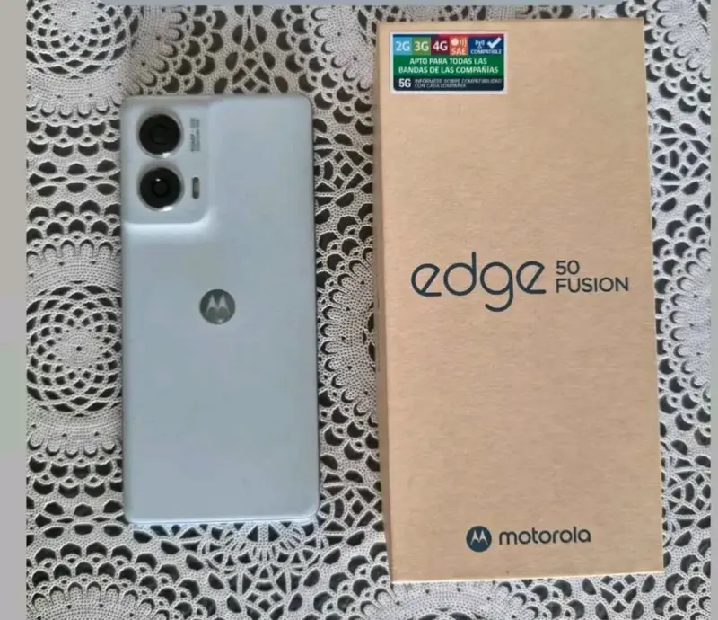 Motorola Edge 50 Fusion celeste claro - 1