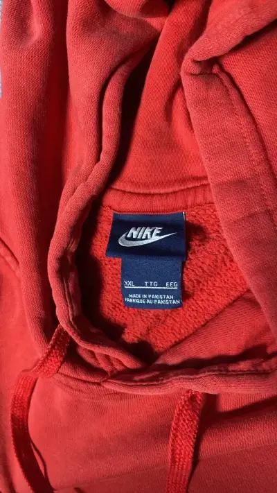 Polerón Nike rojo con capucha - miniatura 3
