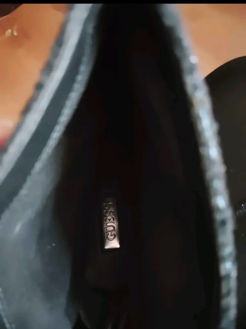 Botines negros de tacón alto marca Guess - 3