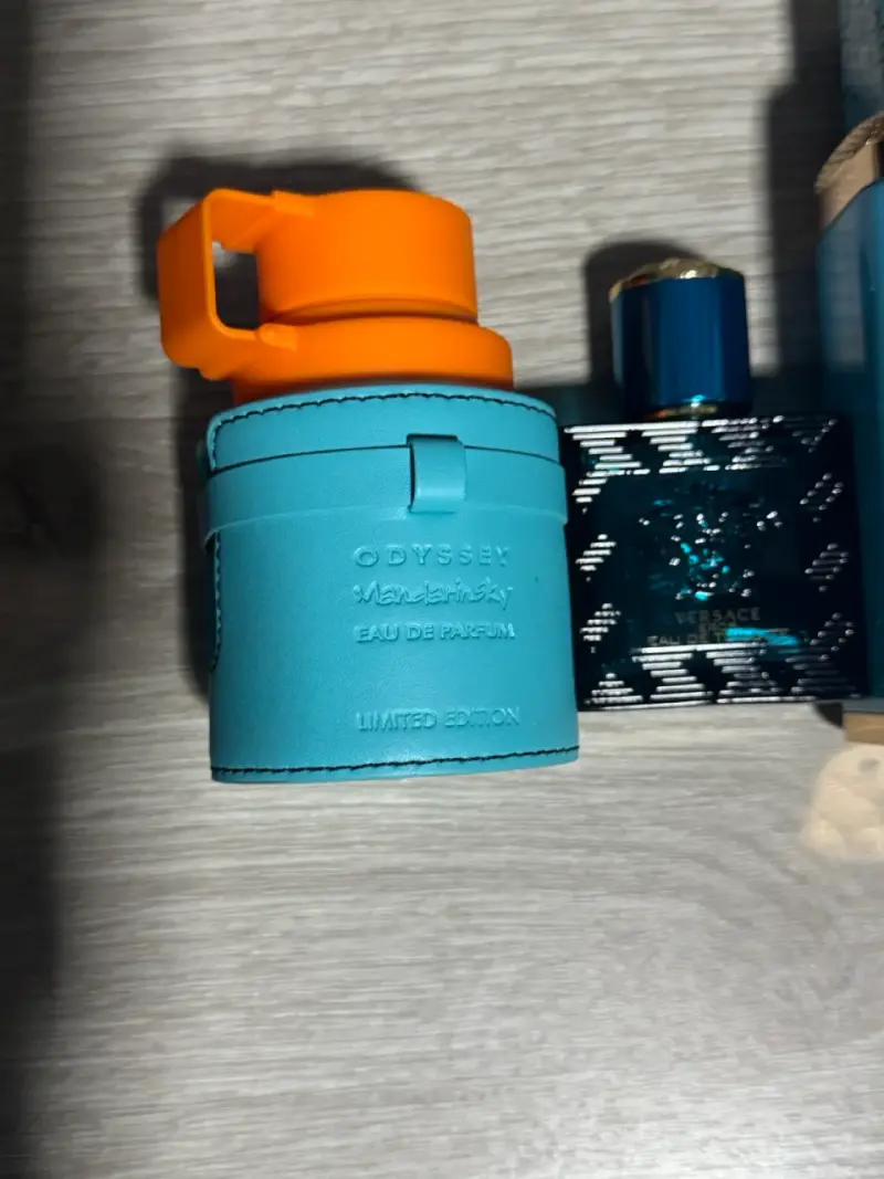 Botellas vacias de perfumes - 2