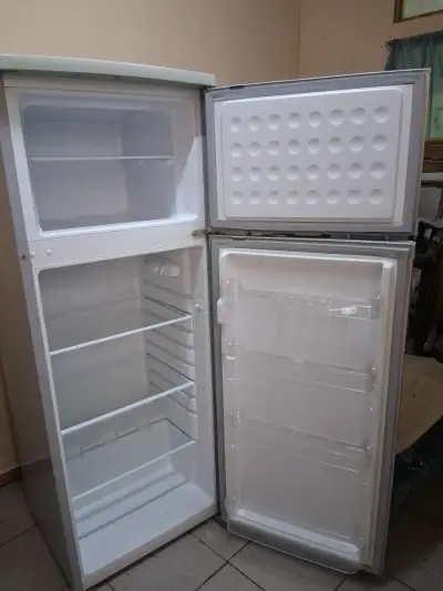 Refrigerador Sindelen color plata - miniatura 2