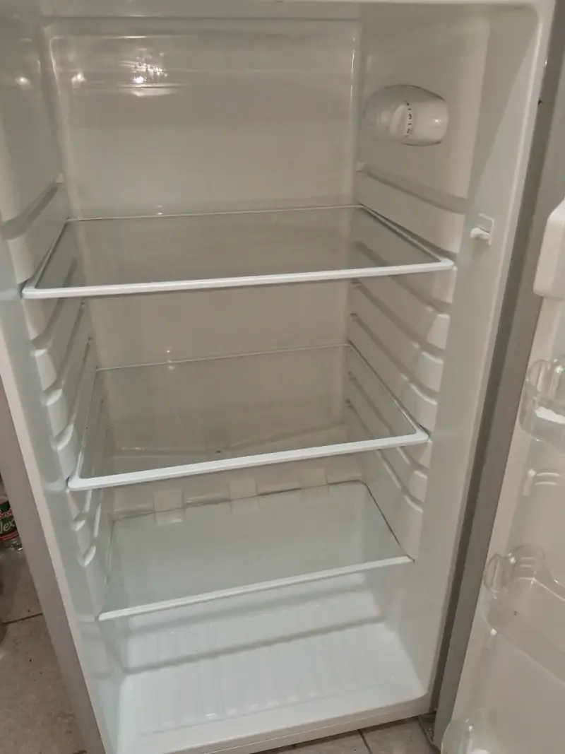 Refrigerador Sindelen color plata - 5