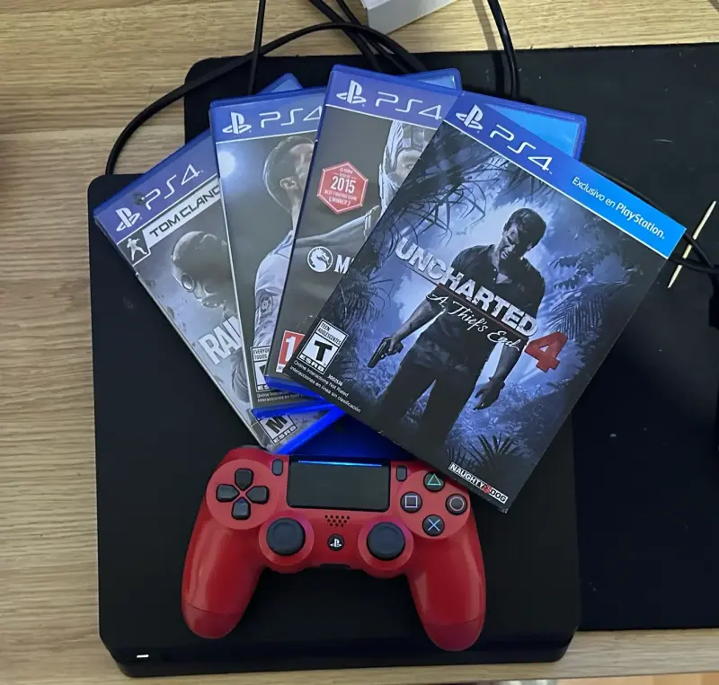 PS4 500 GB con juegos y mando - 1