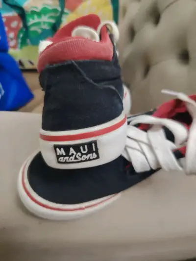 Zapatillas negras para niño - miniatura 2