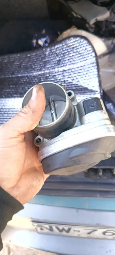 Regulador de presión de combustible - miniatura 3