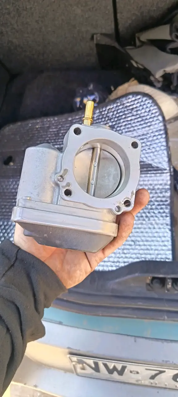 Regulador de presión de combustible - 4