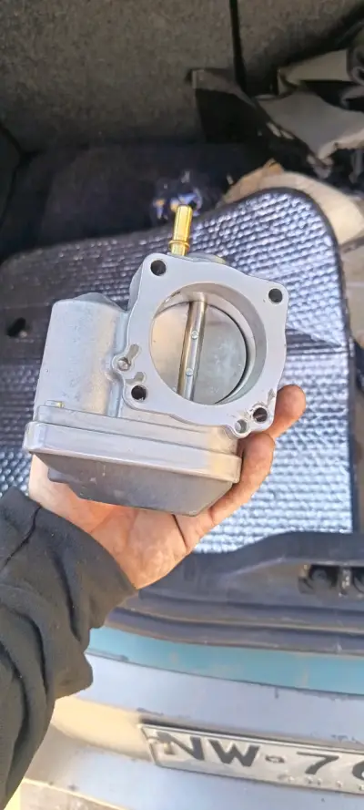 Regulador de presión de combustible - miniatura 4