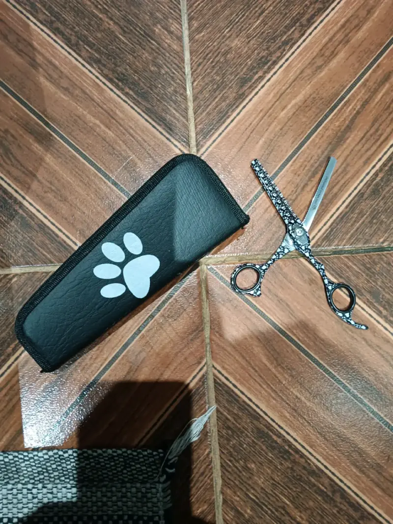 Tijera profesional para mascota con estuche - 2