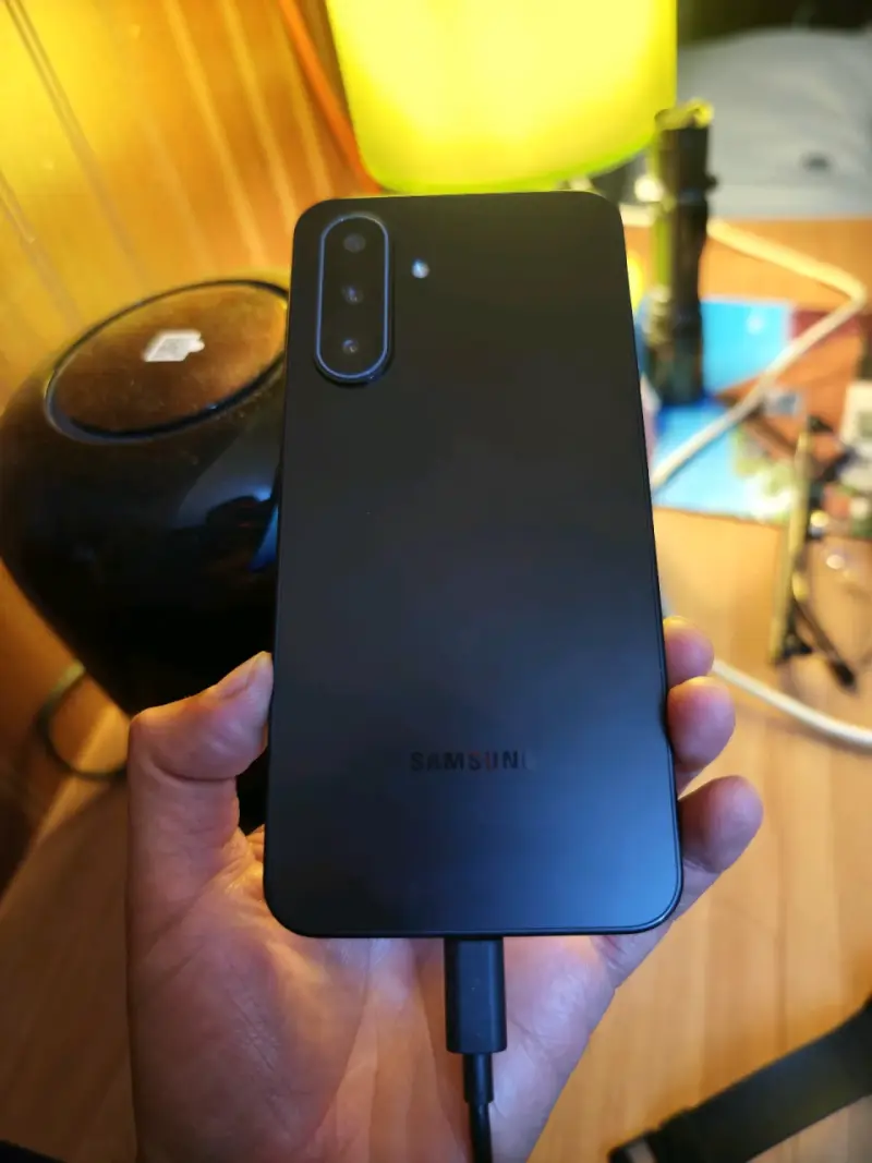Smartphone Samsung negro - 1