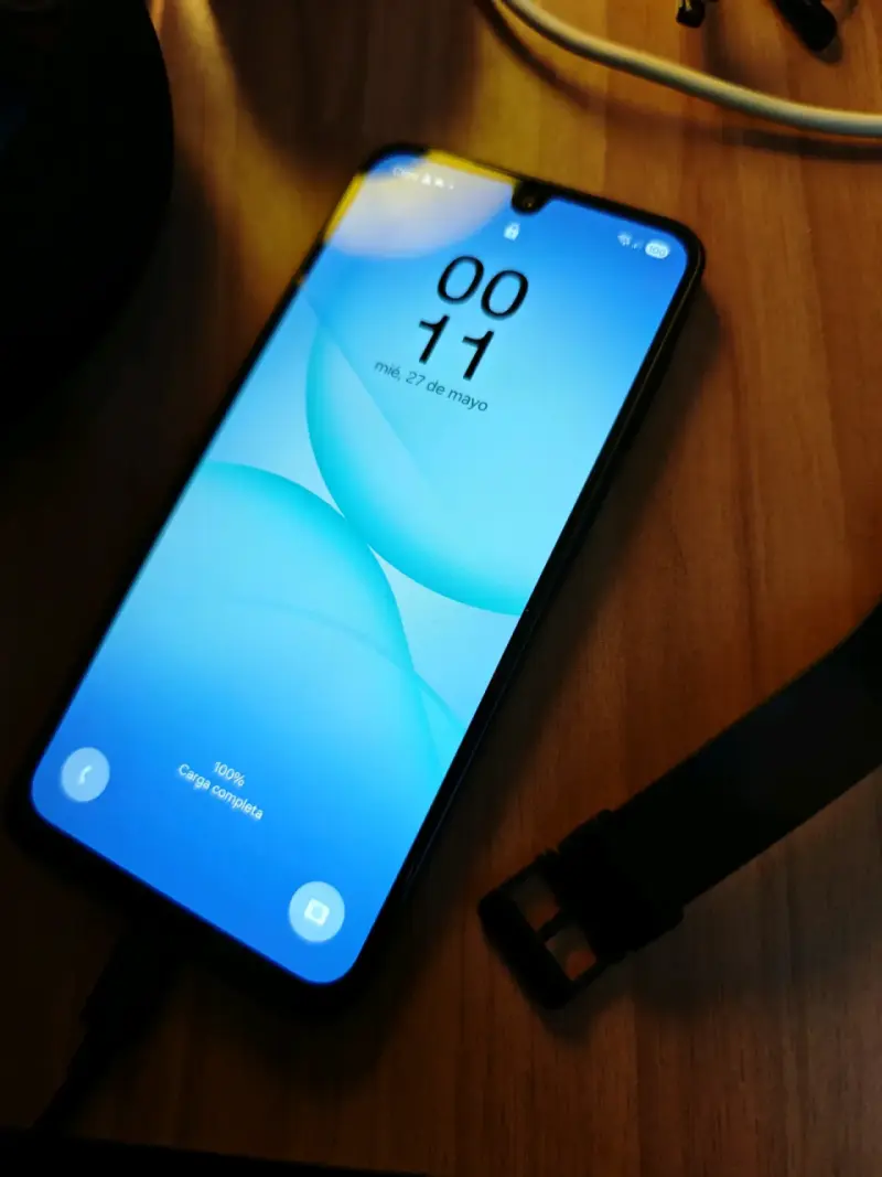 Smartphone Samsung negro - 2