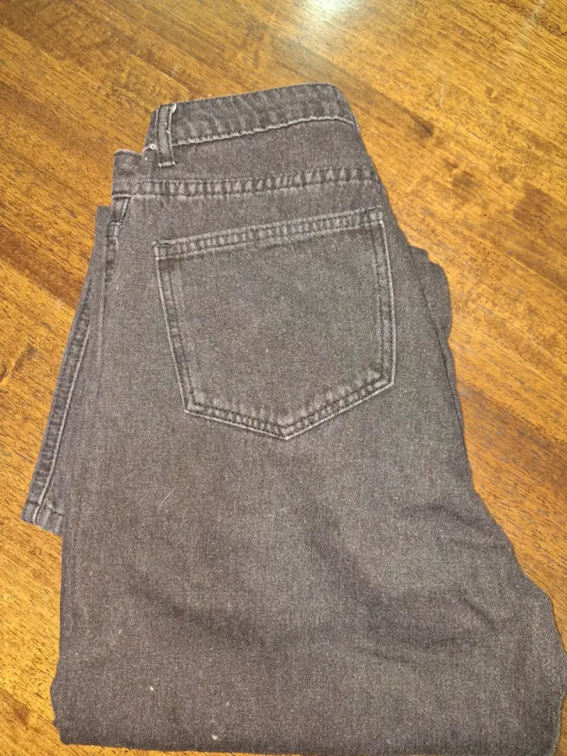 Jeans negros rasgados - 2