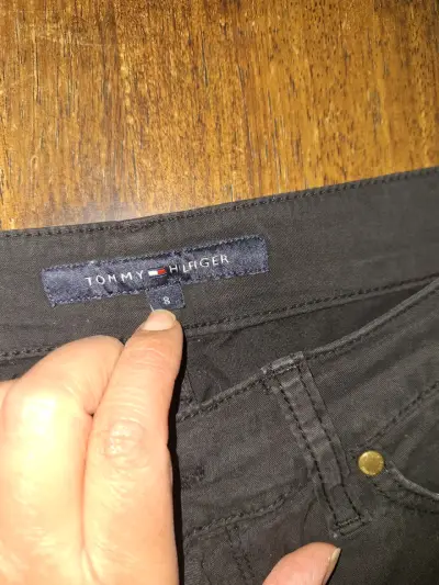 Jeans negros de mujer - miniatura 3