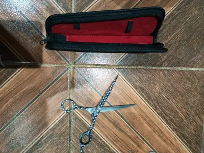 Tijeras para mascota profesional con estuche - miniatura 2