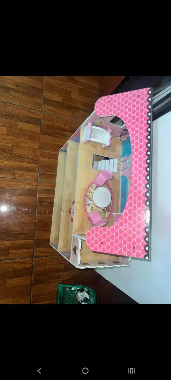 Casa de muñecas de madera - 2