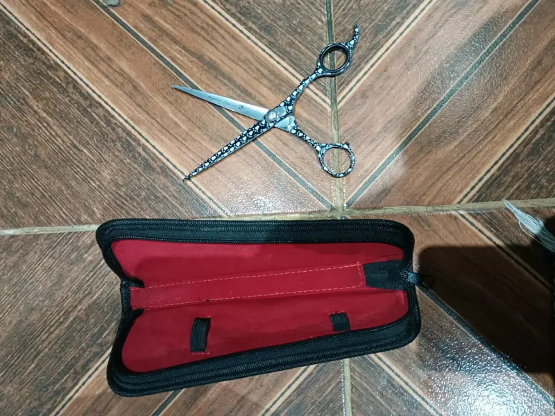 Tijera profesional para mascota con estuche - 2