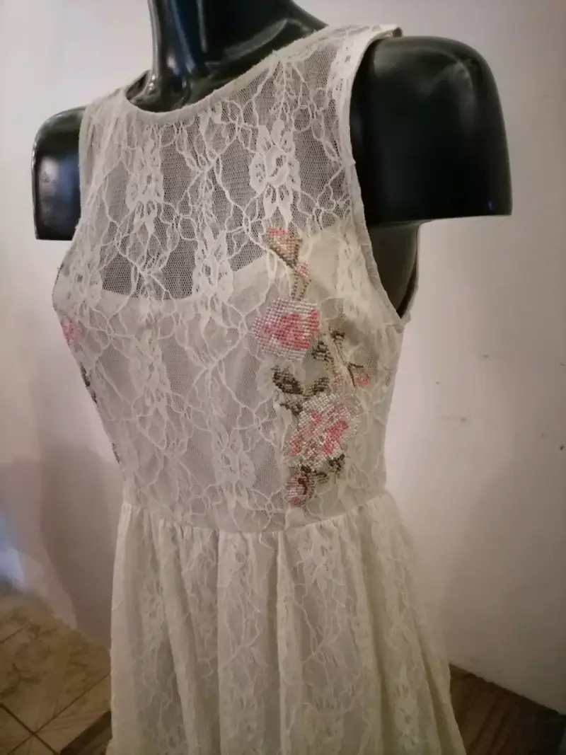 Vestido encaje blanco floral - 2
