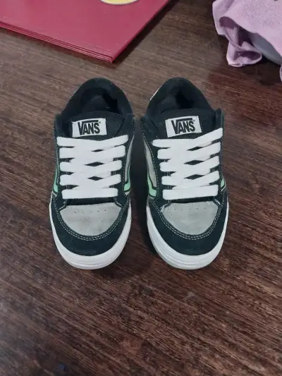 Zapatillas Vans negro y verde - miniatura 1