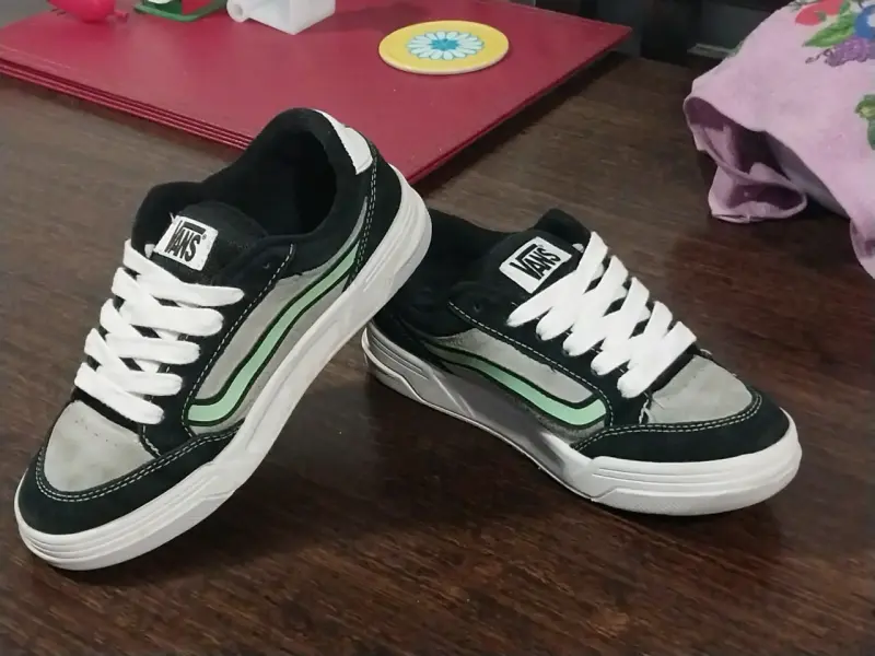 Zapatillas Vans negro y verde - 2