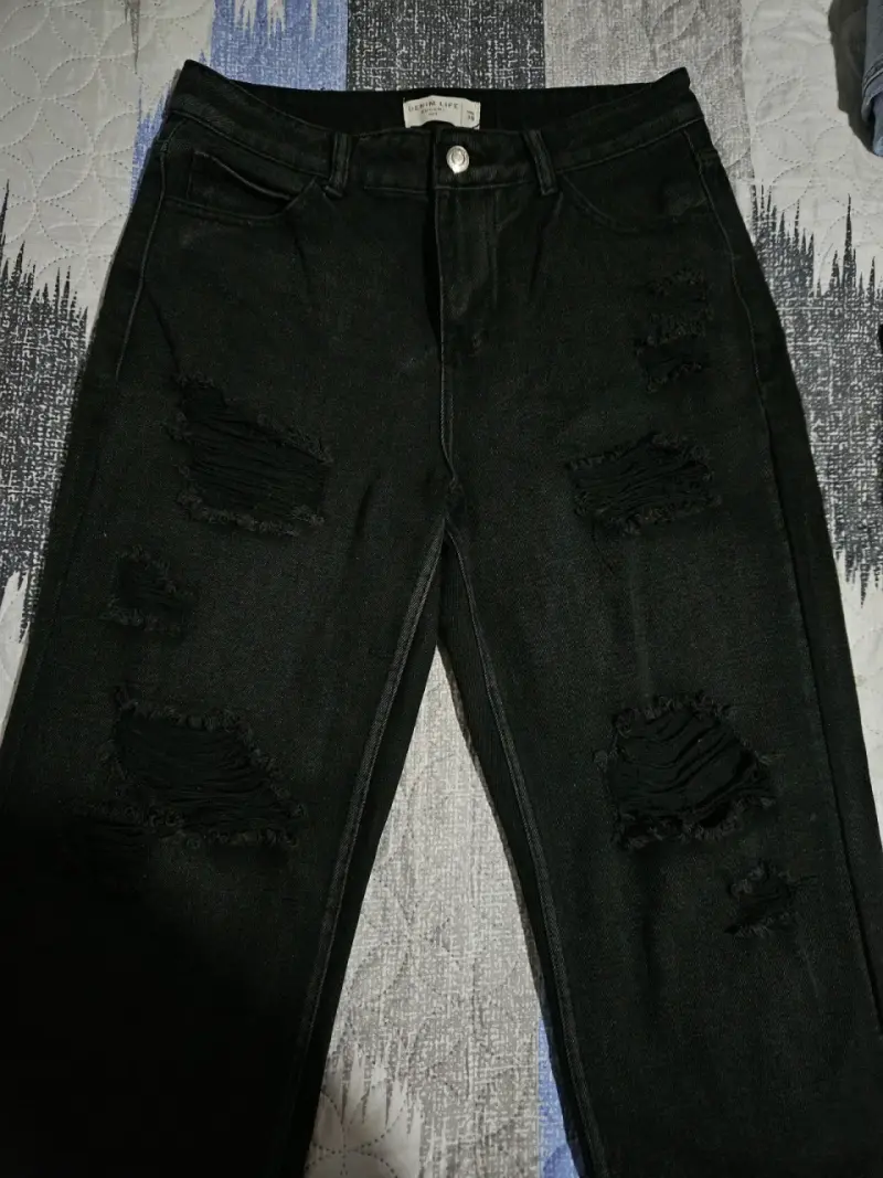 Jeans negros desgastados - 2