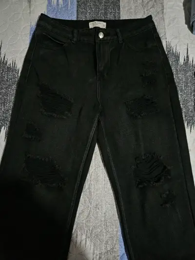 Jeans negros desgastados - miniatura 2