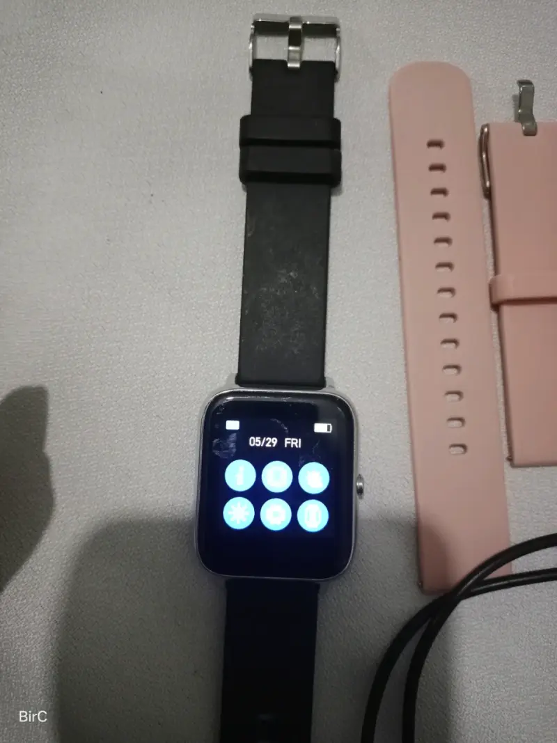 Smartwatch con correa adicional - 2