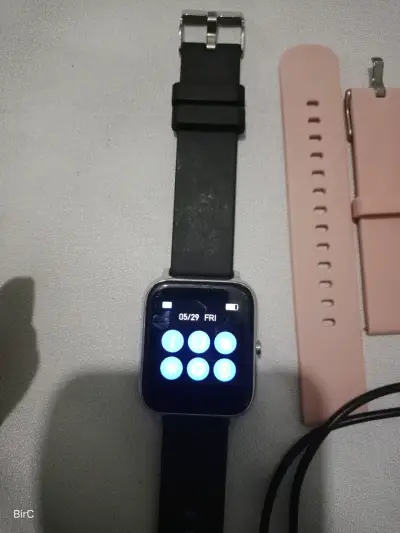 Smartwatch con correa adicional - miniatura 2
