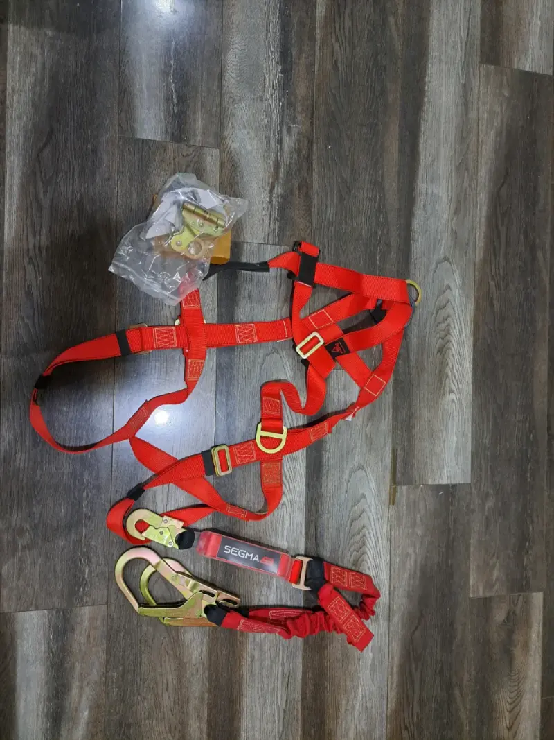Arnés de seguridad rojo Segma