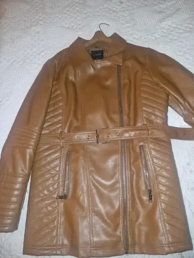 Chaqueta de eco cuero camel Liola talla L - miniatura 2