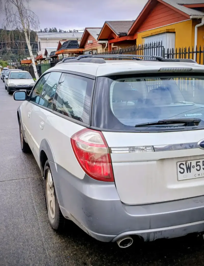 Auto Subaru Outback usado - 3