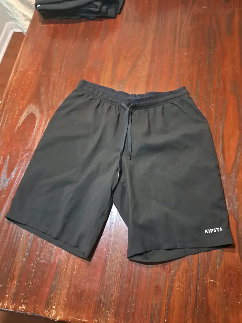 Shorts deportivos negros Kipsta - 1