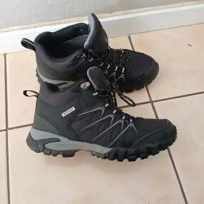 Botas trekking impermeables negras - miniatura 2