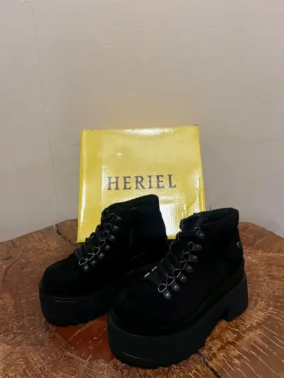 Botines negros de gamuza Heriel - miniatura 2