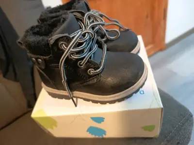 Botines negros forrados de lana - miniatura 2