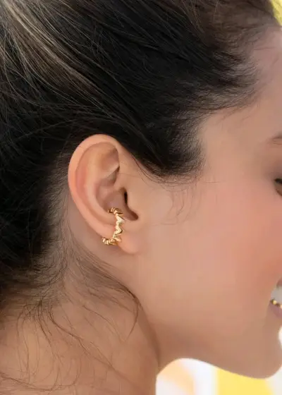 Ear cuff de corazones - miniatura 2