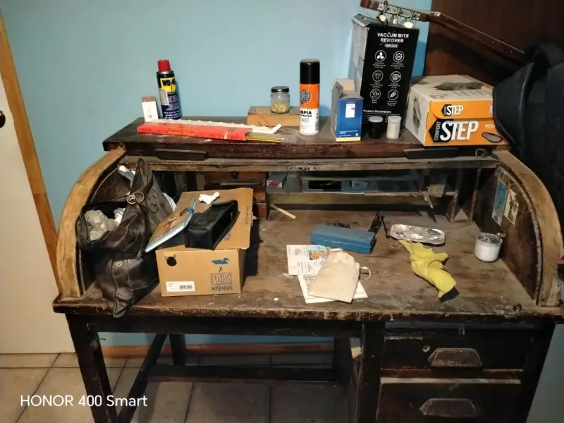 Escritorio de madera antiguo - 2