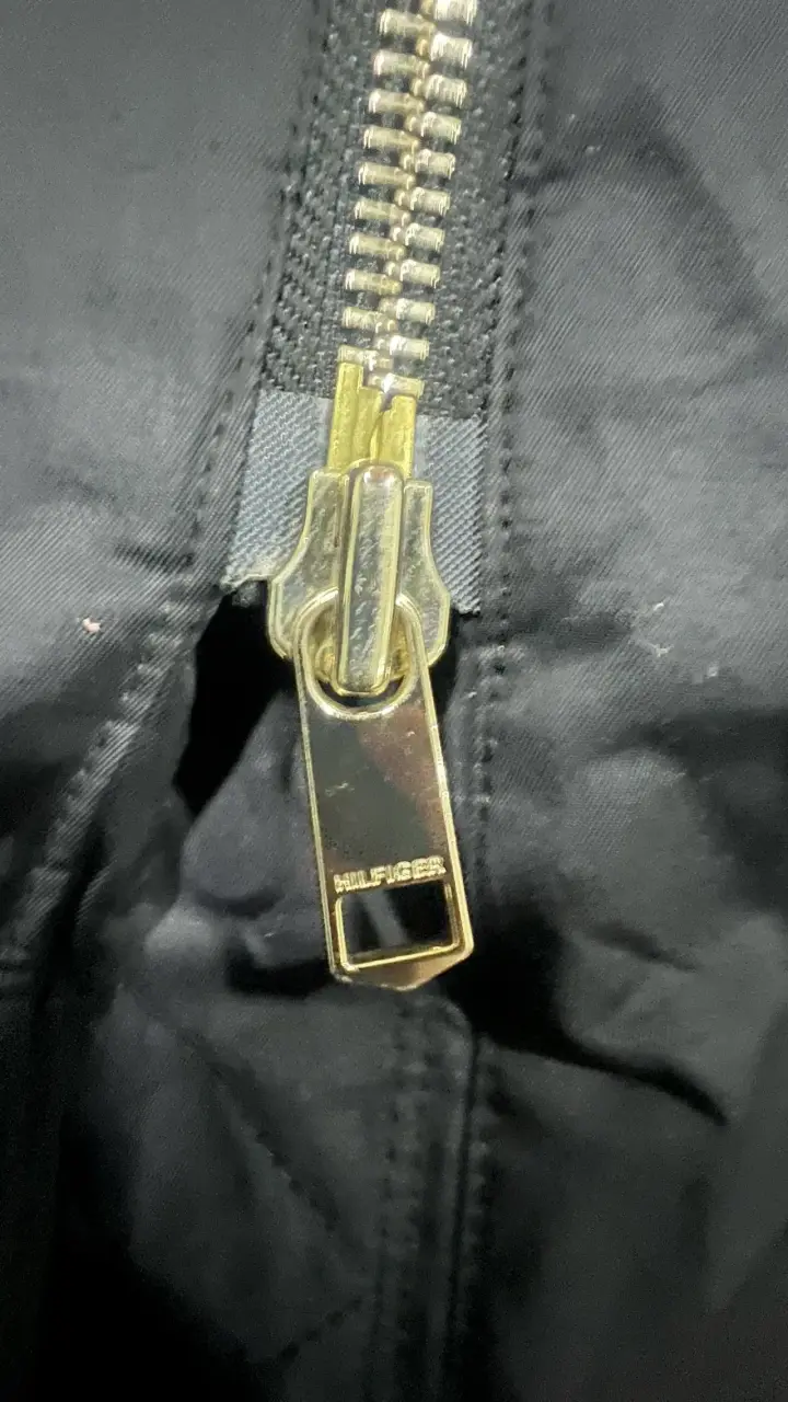 Parka negra con capucha - 6