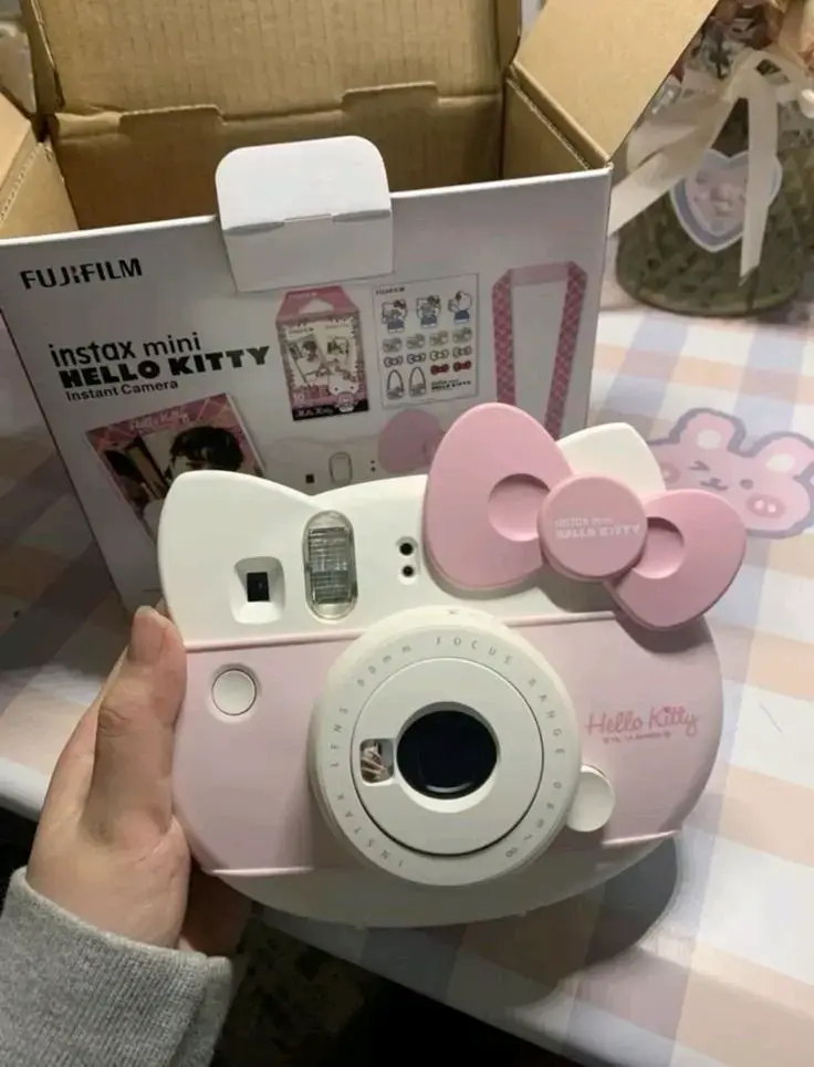 Cámara Instax Mini Hello Kitty - 1