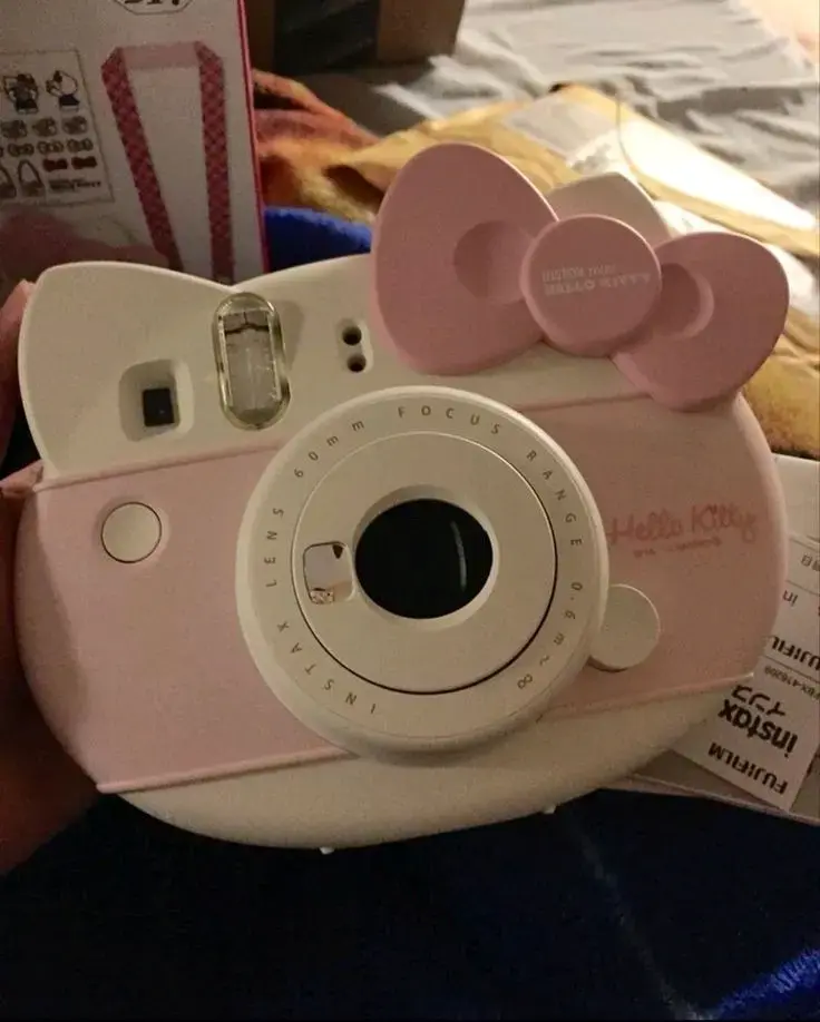 Cámara Instax Mini Hello Kitty - 2