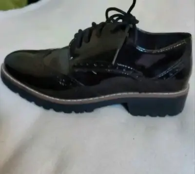 Zapatos formales negros charol - miniatura 2