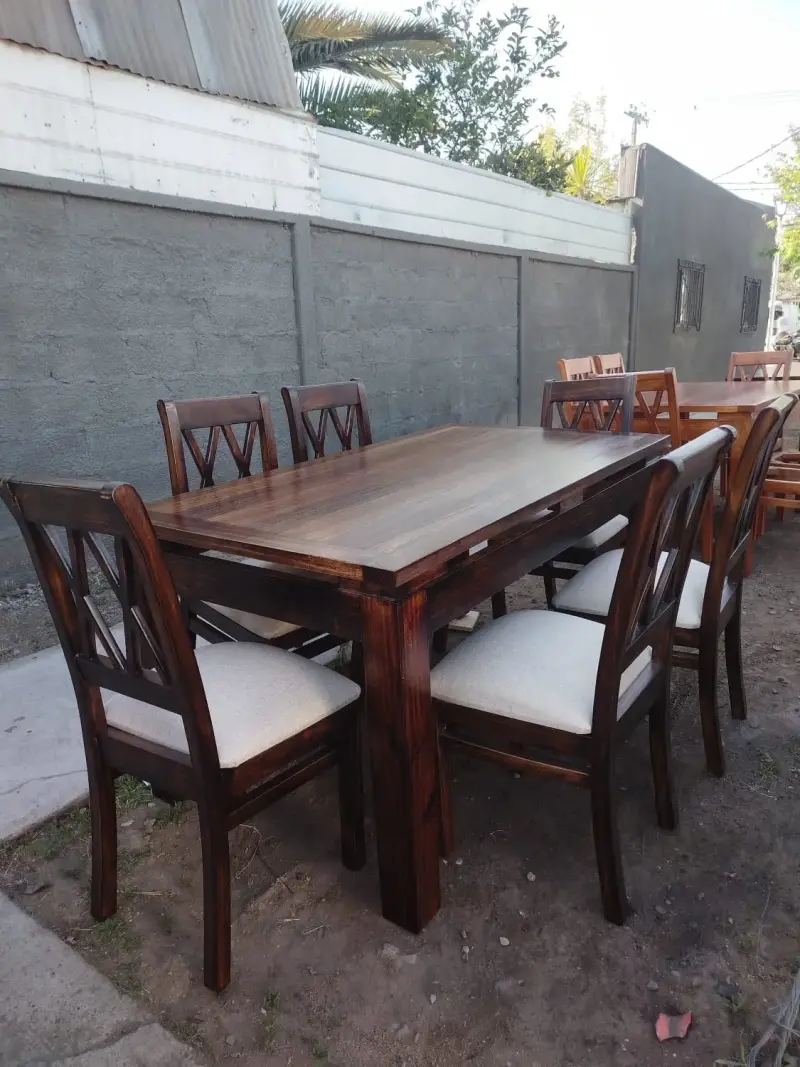 Juego de comedor de madera - 2
