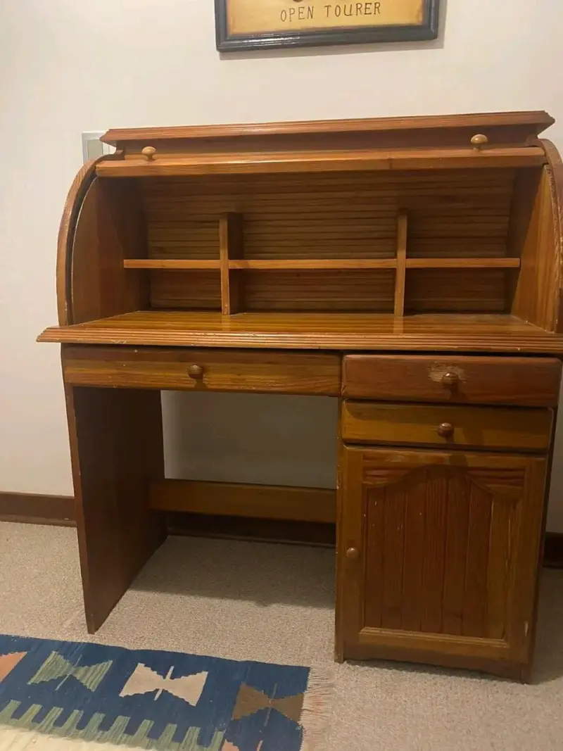 Escritorio de madera estilo persiana - 2