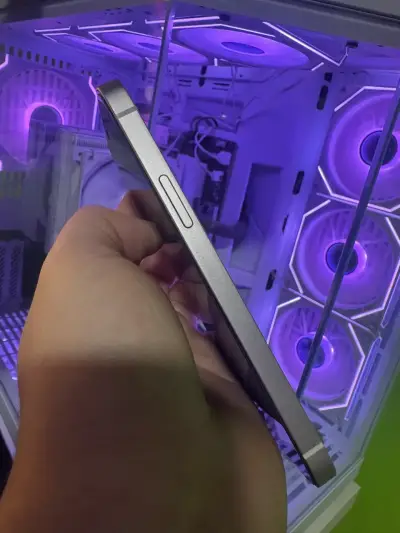 iPhone 12 en caja original - miniatura 5