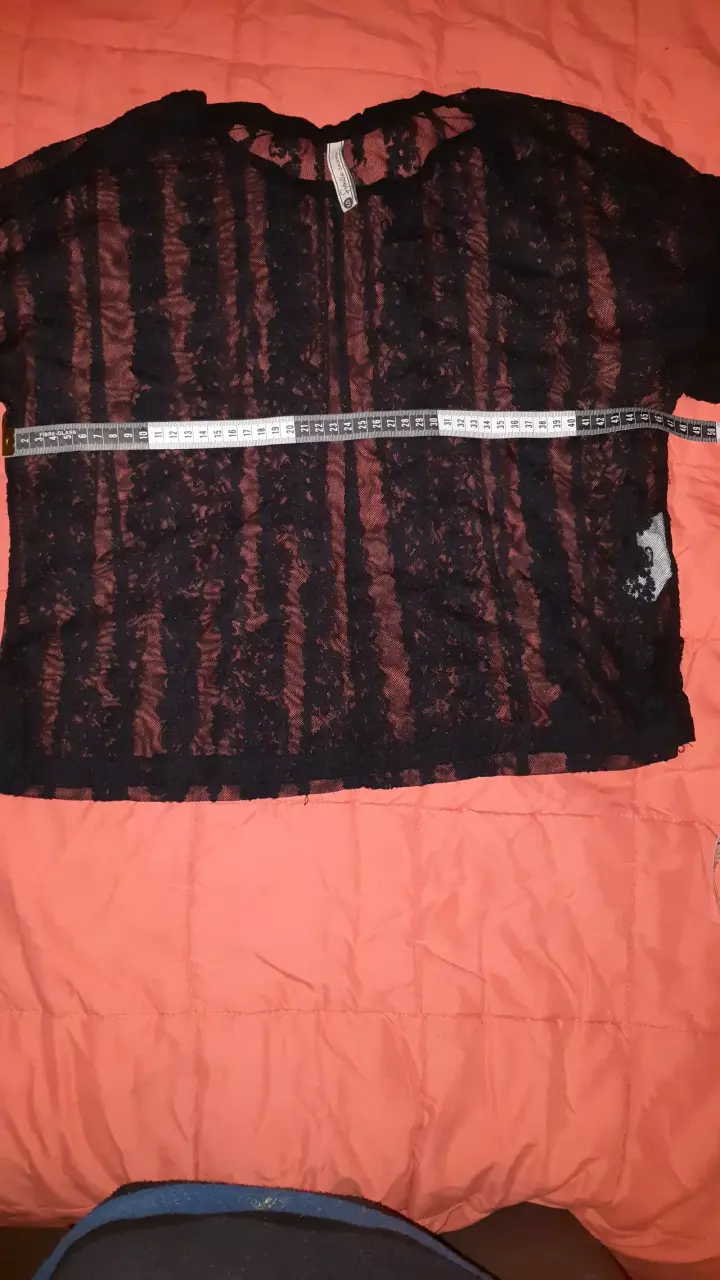 Blusa encaje negra semitransparente - 2