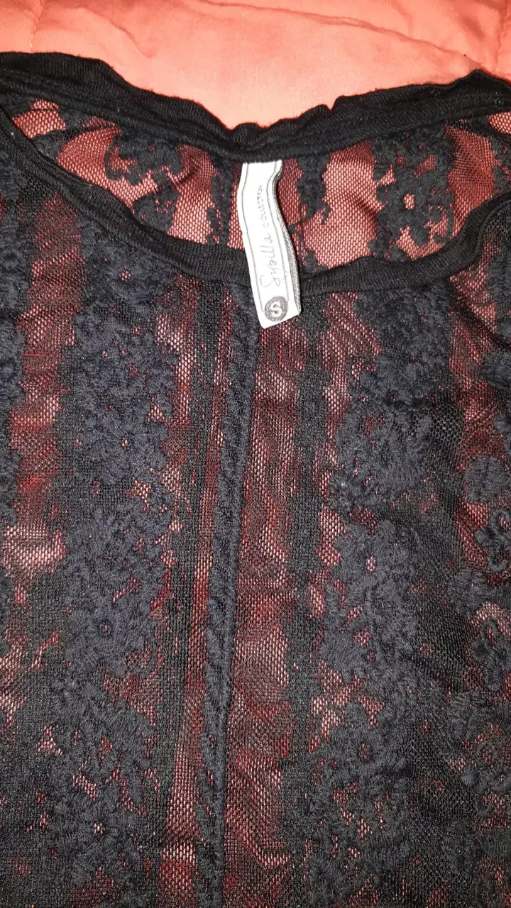 Blusa encaje negra semitransparente - 4
