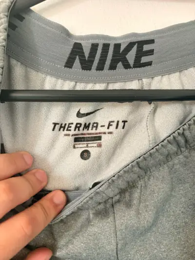 Pantalones gris Nike - miniatura 4