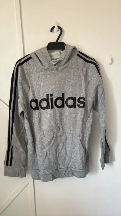 Polerón gris Adidas con capucha - miniatura 1