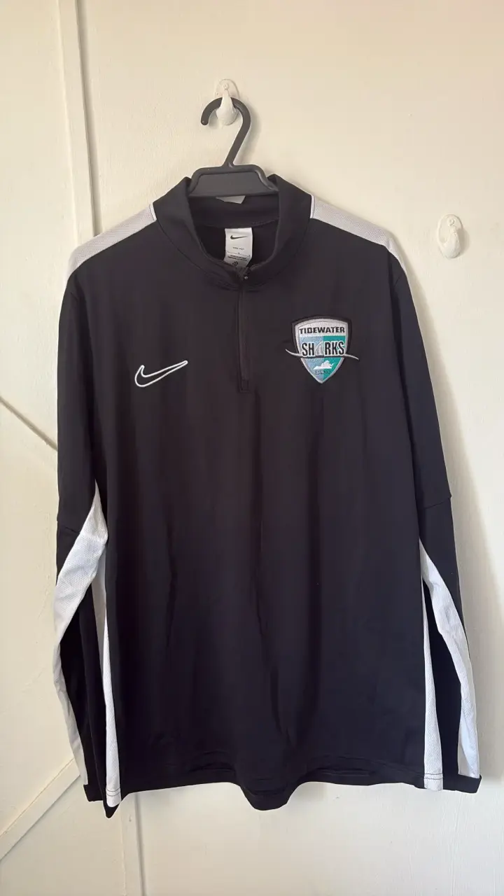Polerón negro Nike deportivo - 1