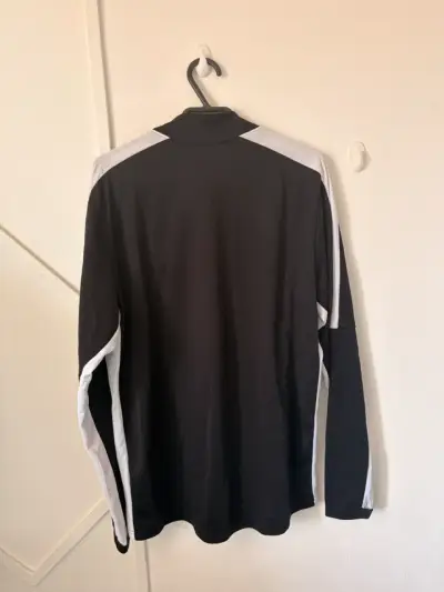 Polerón negro Nike deportivo - miniatura 2