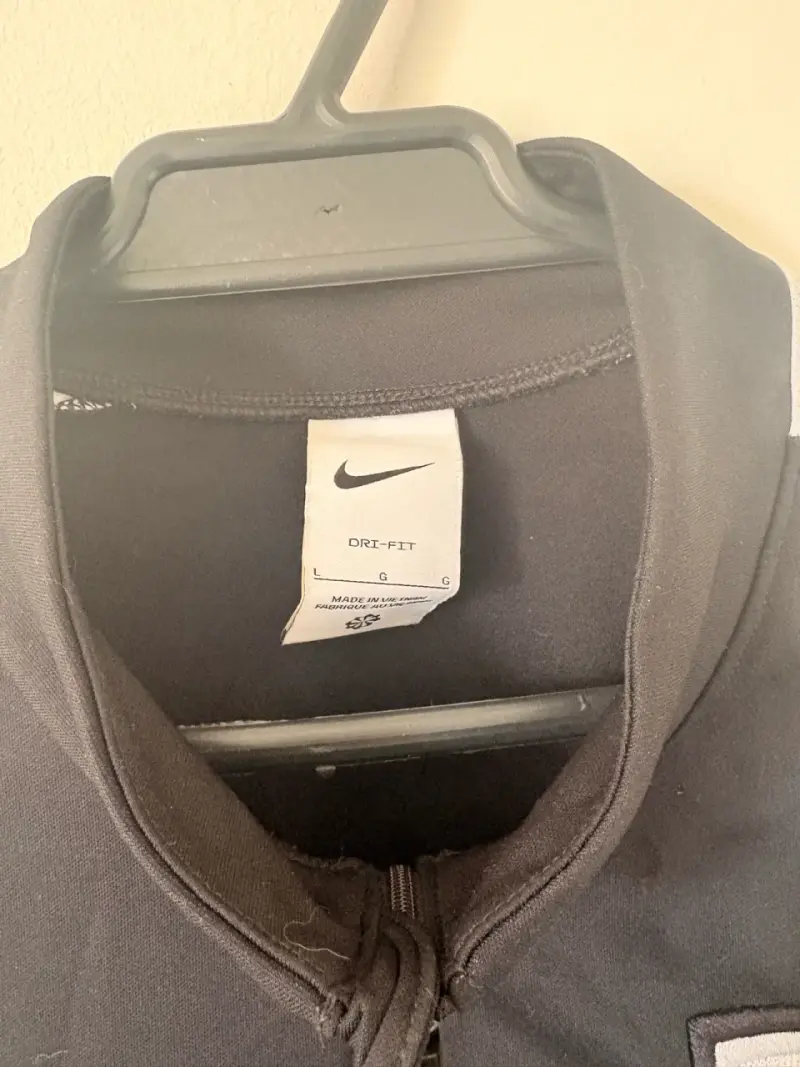 Polerón negro Nike deportivo - 3
