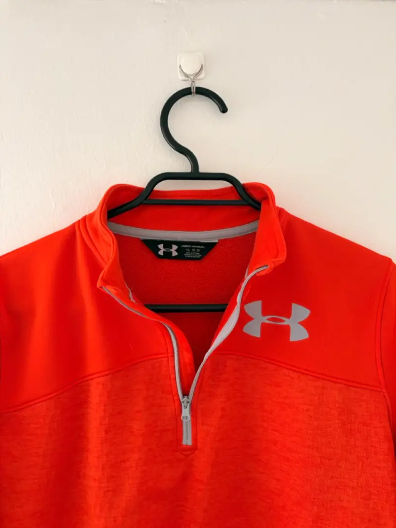 Polerón deportivo under armour - 3